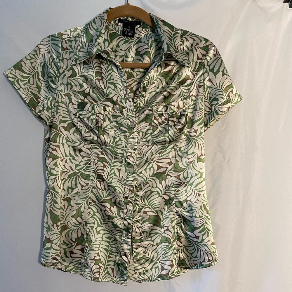 Vintage BCBG Satin Short Sleeve Blouse Size S Green And Cream